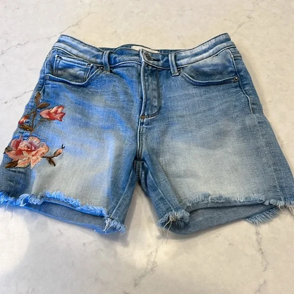 Driftwood Jeans “Lulu” embroidered denim shorts Size 24 - Picture 3 of 9